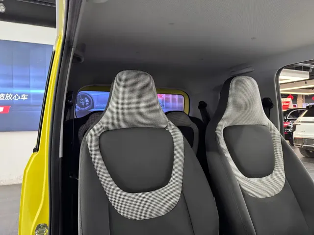 Wuling Hongguang Mini EV — Фото автомобиля 11