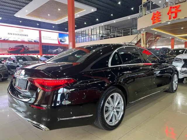 Mercedes-Benz S-Class — Фото автомобиля 5