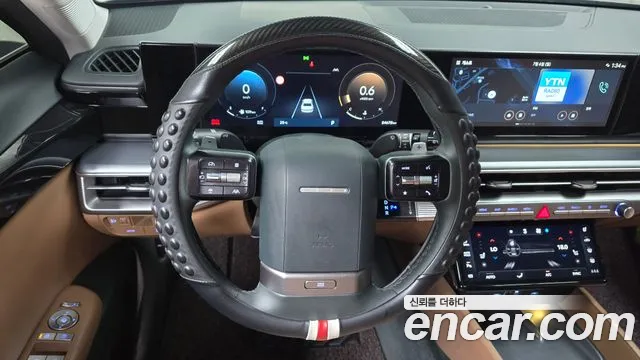 Hyundai Grandeur Grandeur (GN7) 2.5 Бензин 2WD — Фото автомобиля 13