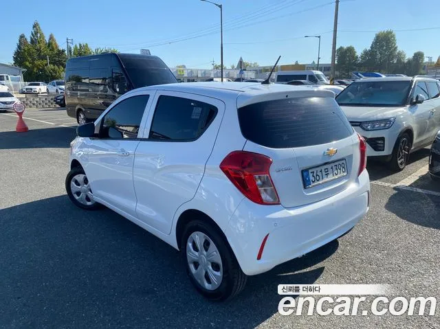 Chevrolet Spark — Фото автомобиля 3