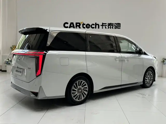 GAC Trumpchi M8 — Фото автомобиля 12