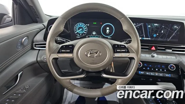 Hyundai AVANTE Avante (CN7) — Фото автомобиля 13