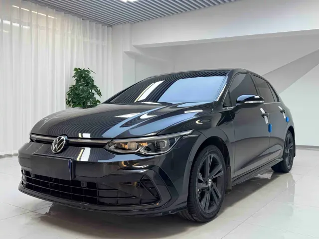 Фотография автомобиля — Volkswagen Golf