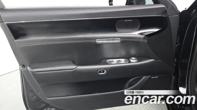 Genesis G90 Бензин 3.5 Turbo 2WD — Фото автомобиля 24