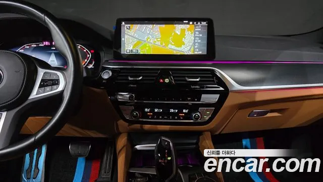 BMW 5 Series G30 — Фото автомобиля 19