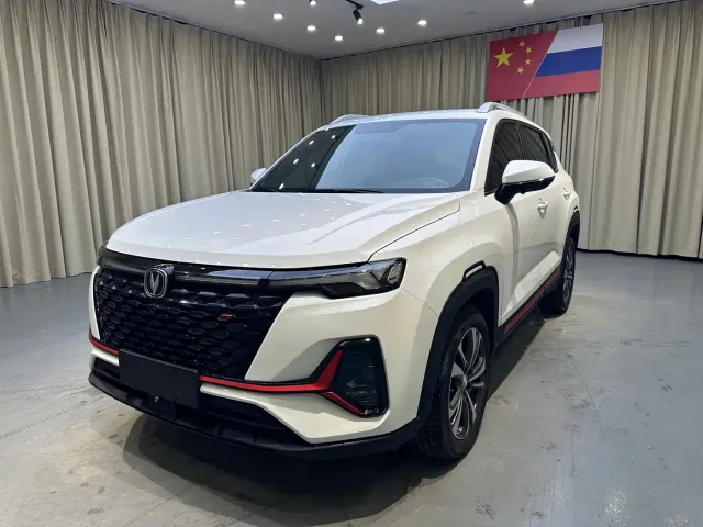 Фотография автомобиля — Changan CS35 Plus