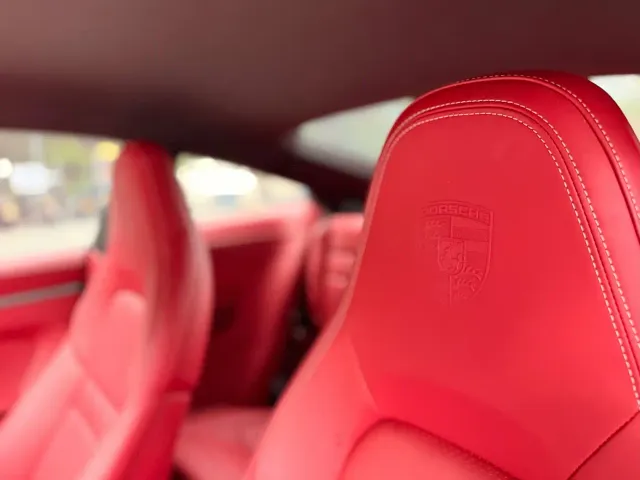 Porsche 911 — Фото автомобиля 21