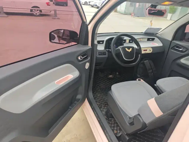 Wuling Hongguang Mini EV — Фото автомобиля 15