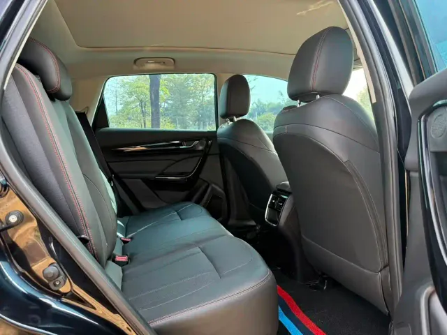Dongfeng Fengshen AX7 — Фото автомобиля 11