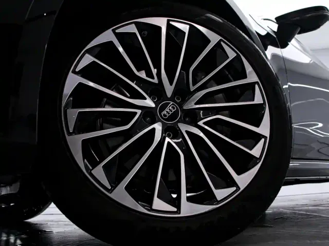 Audi A7L — Фото автомобиля 18