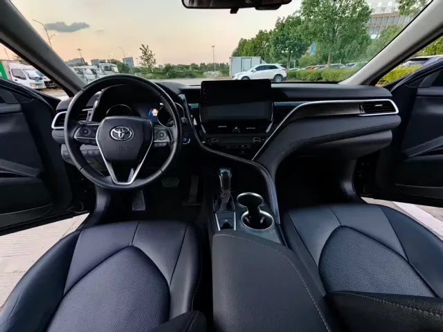 Toyota Camry — Фото автомобиля 13