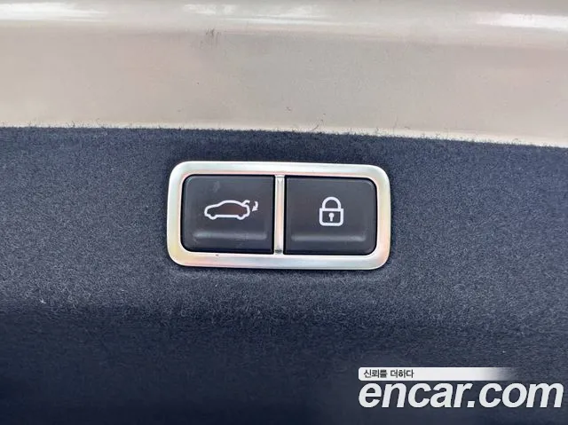 Hyundai Grandeur Grandeur (GN7) 2.5 Бензин 2WD — Фото автомобиля 10