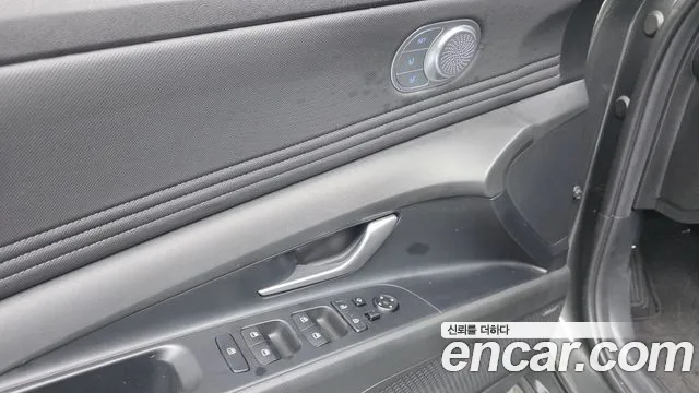 Hyundai AVANTE Avante (CN7) — Фото автомобиля 12