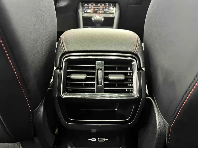 Skoda Karoq — Фото автомобиля 14