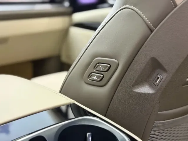 Kia Carnival — Фото автомобиля 18