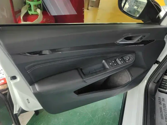 Volkswagen Golf 2021 280TSI DSG 30th Anniversary Edition — Фото автомобиля 7