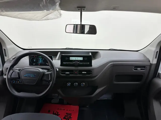 JMC E-Fushun — Фото автомобиля 17