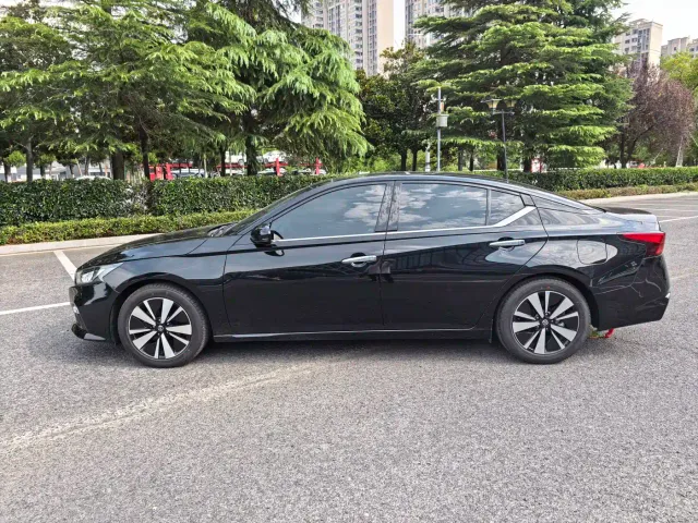Nissan Teana — Фото автомобиля 8