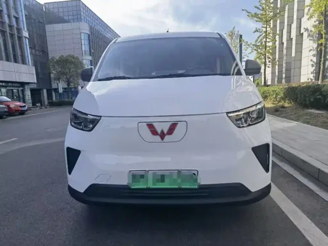 Wuling Yangguang — Фото автомобиля 2