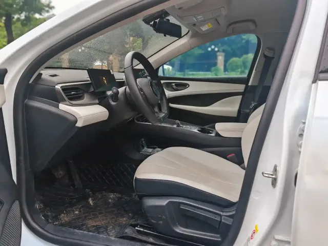 BYD Hai Bao 05 DM-i 2025 DM-i Smart Drive Edition 55KM Luxury — Фото автомобиля 6