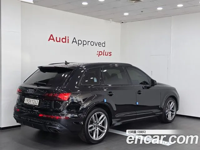 Audi Q7 55 TFSI quattro Premium — Фото автомобиля 2