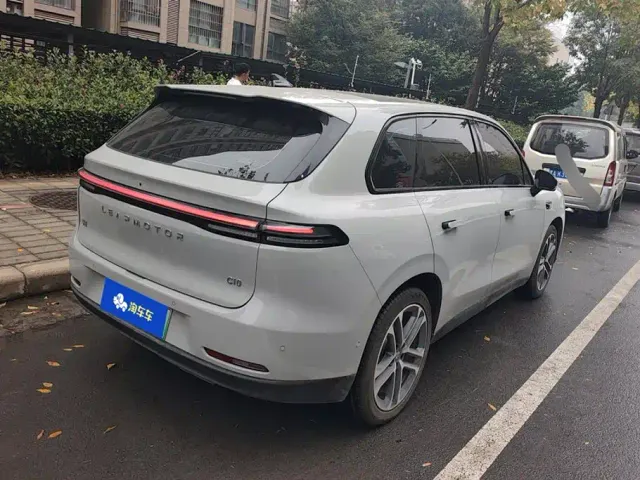 Leapmotor C10 — Фото автомобиля 3
