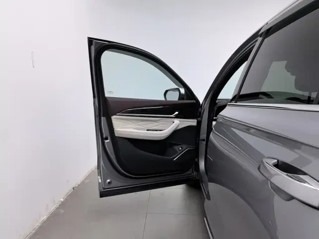Geely Xingyue L — Фото автомобиля 8