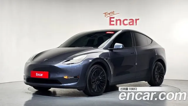 Фотография автомобиля — Tesla Model Y