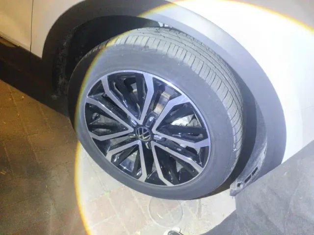 Volkswagen T-Roc — Фото автомобиля 24