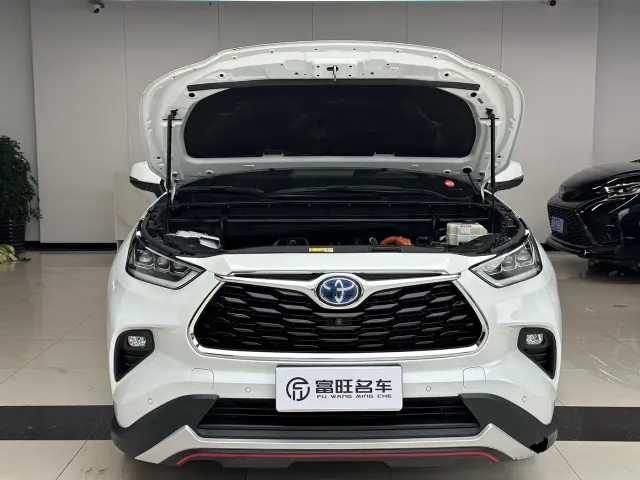 Toyota Highlander — Фото автомобиля 5