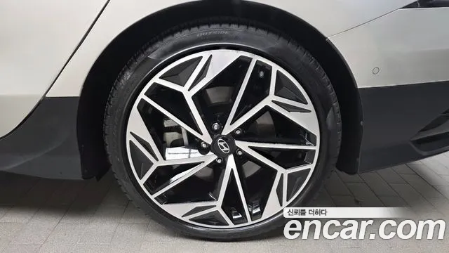 Hyundai Ioniq6 Long Range AWD — Фото автомобиля 19