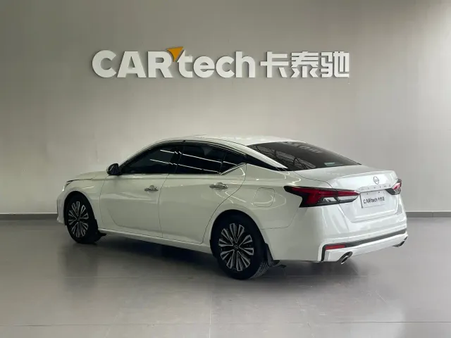 Nissan Teana — Фото автомобиля 6