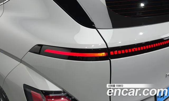 Hyundai Kona SX2 — Фото автомобиля 8