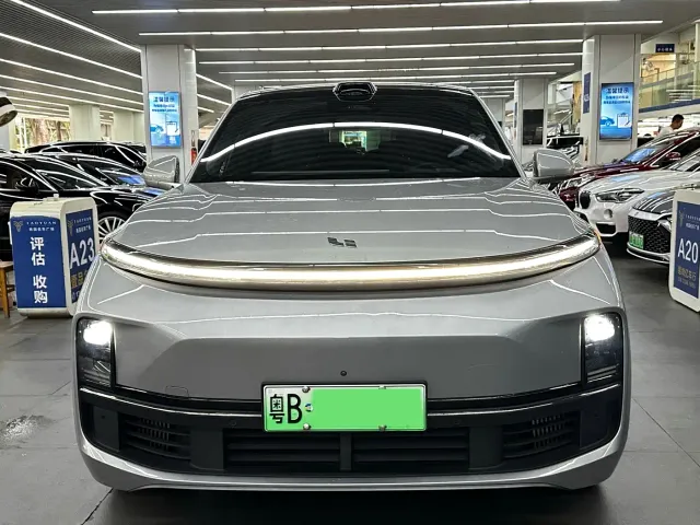 Li Auto L9 — Фото автомобиля 2