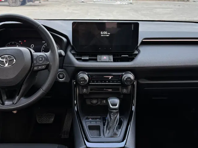 Toyota Wildlander — Фото автомобиля 9