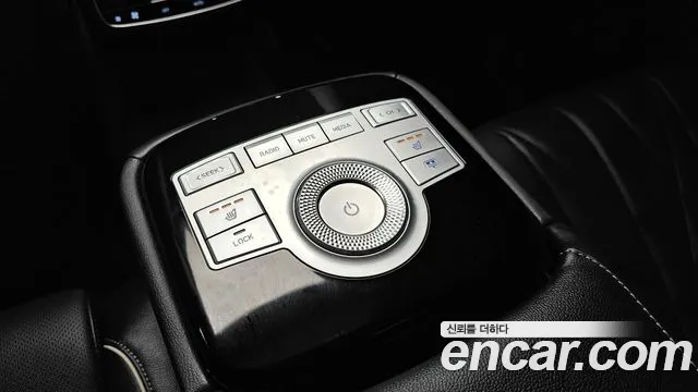 Genesis G80 RG3 — Фото автомобиля 30