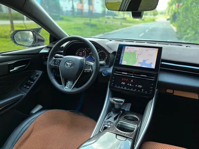 Toyota Avalon — Фото автомобиля 7