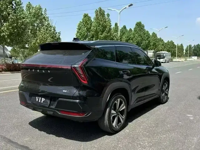 Geely Boyue L — Фото автомобиля 9