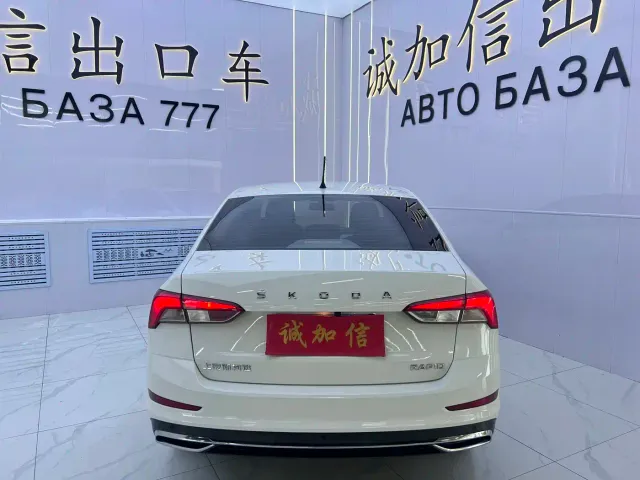 Škoda Rapid 2022 1.5L Automatic Comfort Edition — Фото автомобиля 5