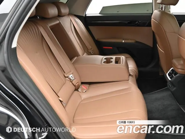 Hyundai Grandeur GN7 — Фото автомобиля 12