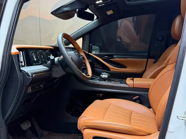 GAC Trumpchi E9 — Фото автомобиля 4