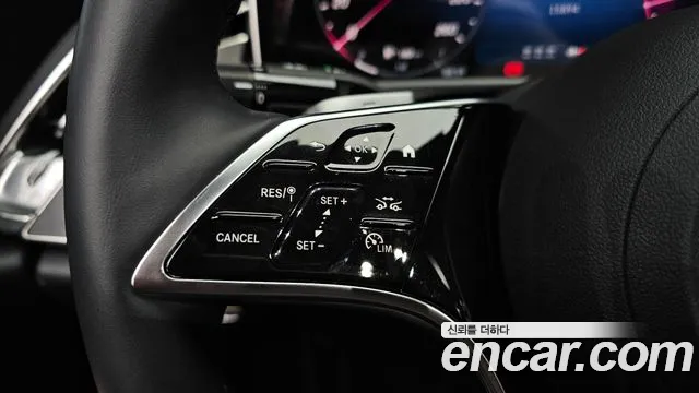 Mercedes-Benz E-Class — Фото автомобиля 16