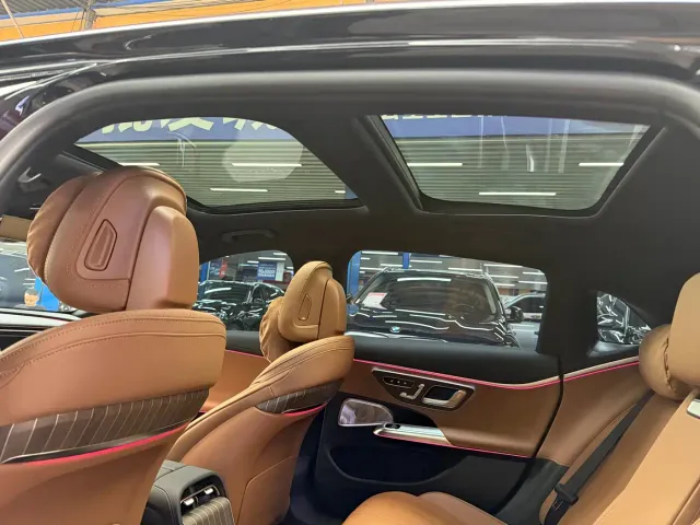 Mercedes-Benz E-Class — Фото автомобиля 13