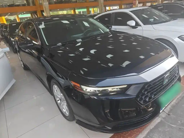 Honda Accord — Фото автомобиля 3