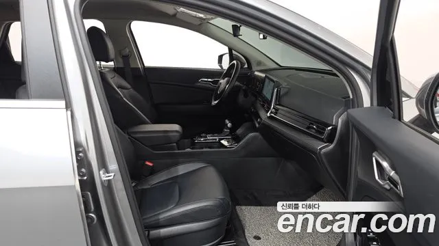 Kia Sportage Sportage 5-е поколение Дизель 2.0 4WD — Фото автомобиля 23