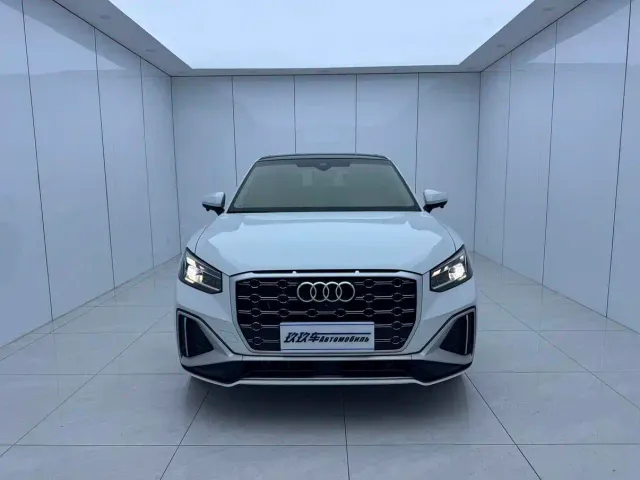 Audi Q2L — Фото автомобиля 2