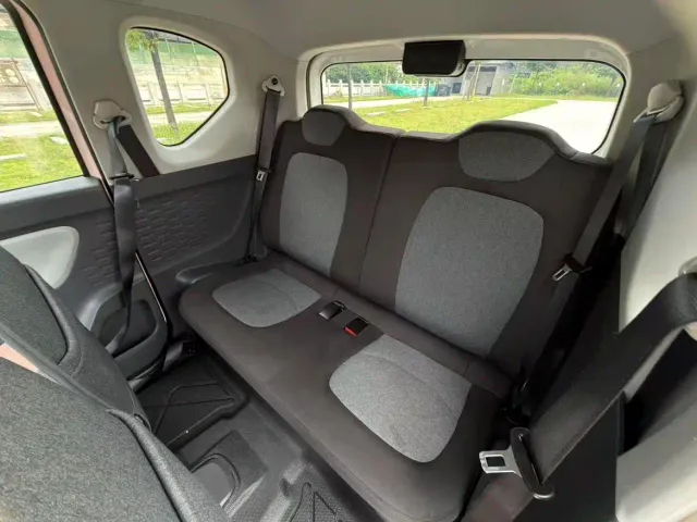 Wuling Hongguang Mini EV — Фото автомобиля 12