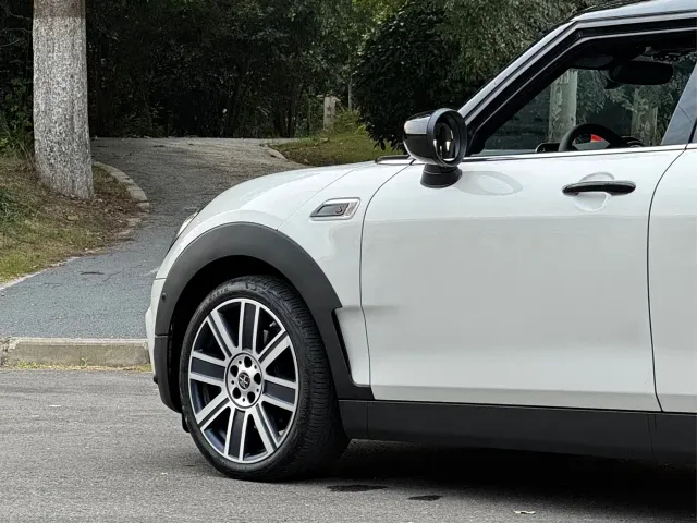 MINI Clubman — Фото автомобиля 10