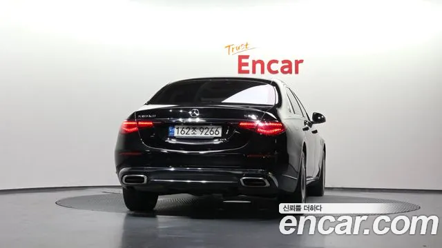 Mercedes-Benz S-Class — Фото автомобиля 4