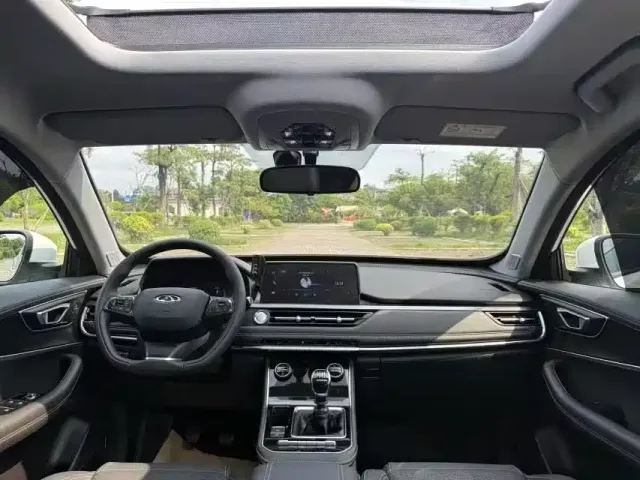 Chery Tiggo 8 — Фото автомобиля 19